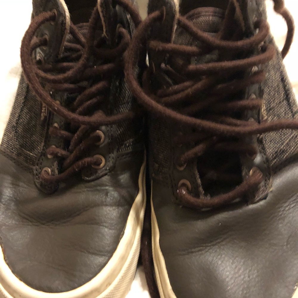 Vans - Picture 3 of 6